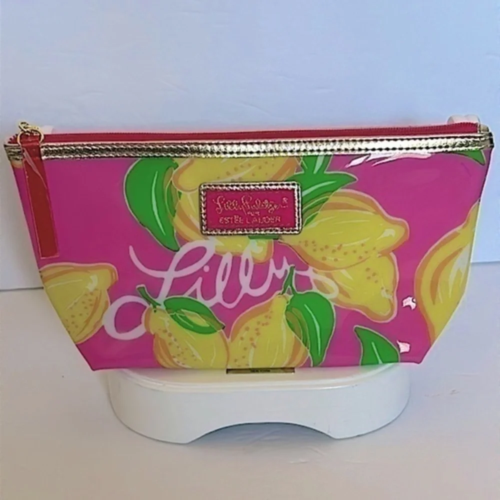 Lilly Pulitzer x ESTEE LAUDER Cosmetic Case w/ travel bottles NWOT